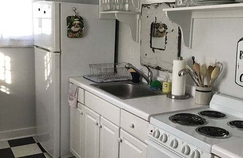 Morehead City Cabaña | *New Listing* Pollock St. Cottage in Historic Downtown Beaufort!