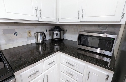 Northeast Minneapolis Casa | New Listing Promotion-Cozy&Spacious 4 BR/2BA house w/ Game Room in central Mpls