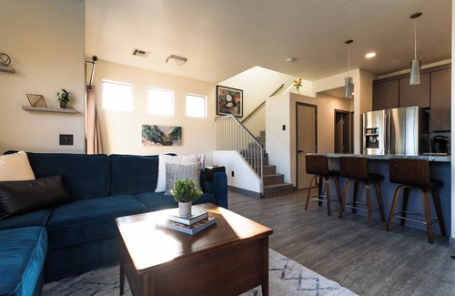Desert Ridge Casa | New Listing Special! 3 Bedroom House in Prime Desert Ridge Location