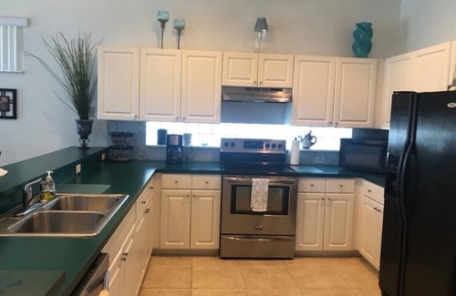 Sunset Lakes Casa | New listing : Sunset Retreat Getaway