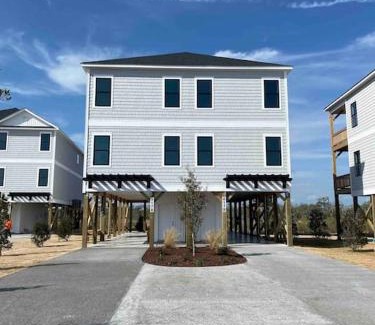 Surf City Apartamento | *NEW LISTING!* Surf City 3 Bed/3 Bath Townhome Beach Vacation Getaway!