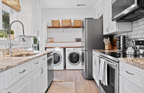 Lawton Woods Casa | NEW LISTING ~ 3 Bedroom ~ Pet Friendly ~ Coastal Casual & Refined Style ~ 8 Cotton Lane