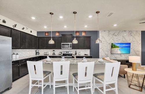 Davenport Casa | New Listing! Windsor Island, 10mi to Disney & 22mi to Universal - FS382048