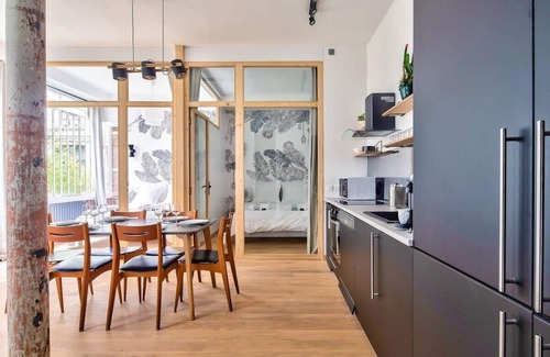 Quartier de la Porte-Saint-Denis Apartamento | NEW Loft Apt in the Heart of Paris - An Ecoloflat