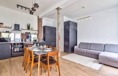 Quartier de la Porte-Saint-Denis Apartamento | NEW Loft Apt in the Heart of Paris - An Ecoloflat