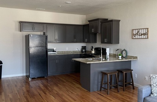 Webb City Apartamento | New! Loft in Downtown Webb City 🌆