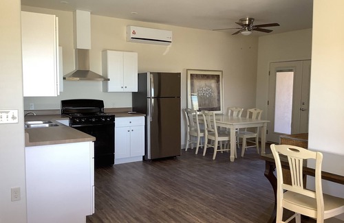 Truth or Consequences Condominio | New Lovely 1 BDRM Apartment! Cozy and Comfortable!