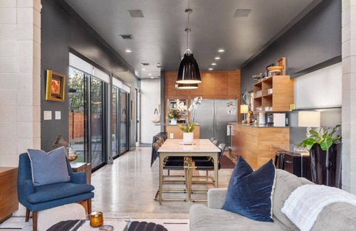 Holly Casa | NEW Luxe DT Austin Oasis | Pool | Casita