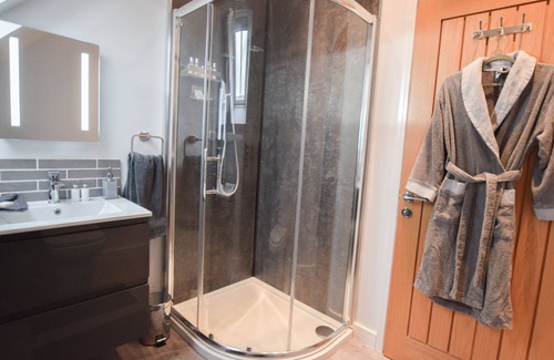 Arncott Casa | NEW Luxury 5 Star 1-Bed House Nr Bicester Village