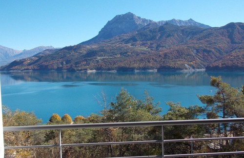 Chorges Apartamento | Nuevo apartamento de lujo, 2 terrazas con vistas al lago y a la montaña.