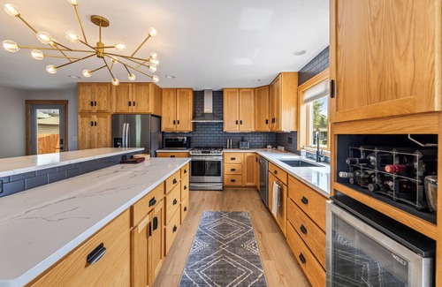 Buffalo City Casa | NEW Mississippi Riverfront Sunset House - family, friends & river come together