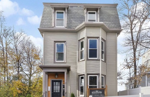 Washington Park Condominio | New Modern 2Bd | 2bth Condo Near Boston Hospitals