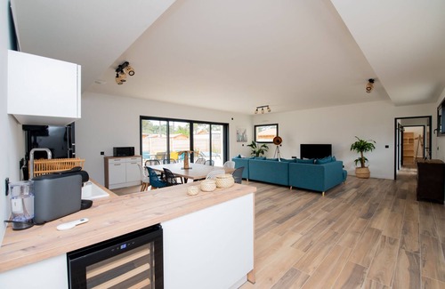 Vendays-Montalivet Villa | New modern and comfortable villa: Montalivet plage