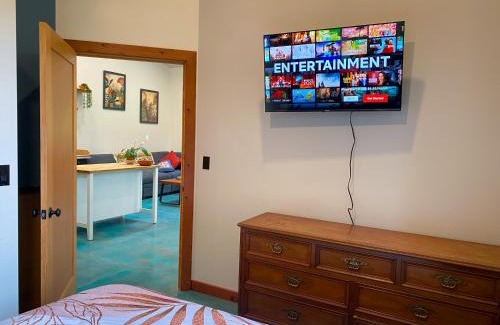 Pacific Apartamento | New, Modern, Country-feel, close to Arcata