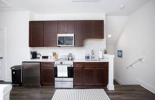 Villa Heights Casa | ★New Modern Farmhouse Loft in NoDa★ Views/Parking