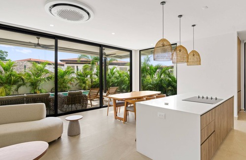 Santa Cruz Casa | New modern luxury Condo, exclusive community, mini golf, private pool, Beach Club Membership