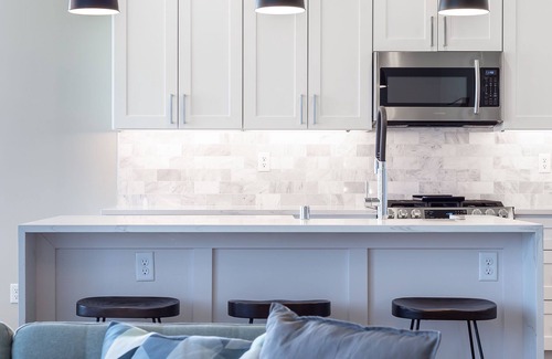 Spokane Casa | Nueva casa de lujo moderna en Spokane con 5 dormitorios, 3 baños y capacidad para 16