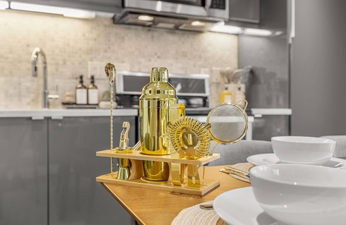 Curtis Park Casa | NEW Modern Luxury Stay in RiNo with Private Rooftop