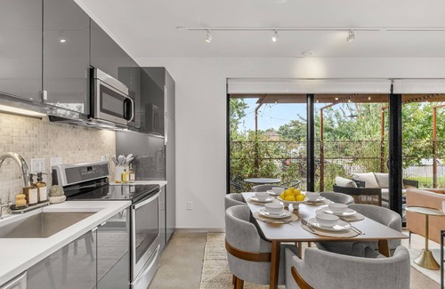 Curtis Park Casa | NEW Modern Luxury Stay in RiNo with Private Rooftop