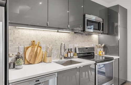 Curtis Park Casa | NEW Modern Luxury Stay in RiNo with Private Rooftop