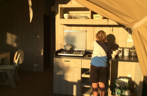 Saint-Cassien Alquiler De RV | NEW Monpazier Glamping safari tent family site Experience the great outdoors
