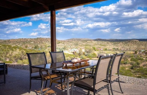 Cornville Casa | New mountain top retreat w/ 270° stunning views