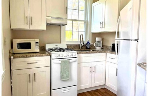 East Falmouth Cabaña | NEW! Nature's Nook Peaceful Cottage Close to All