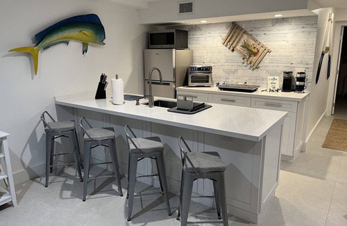 Winston Waterways Casa | New oceanside Florida Keys canal home with pool minutes from the ocean Key Largo