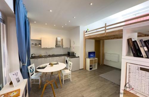 Varazze Apartamento | New Open Space - WiFi - Smart TV - Sea at 2 minutes