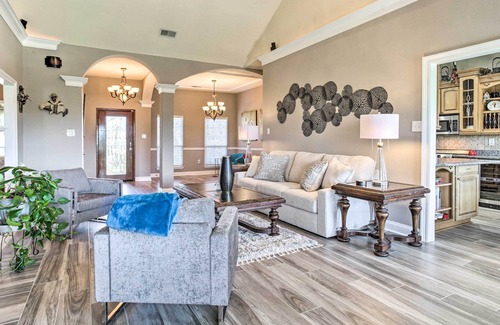 Read Boulevard East Casa | New Orleans Home: 12 Mi to French Quarter!