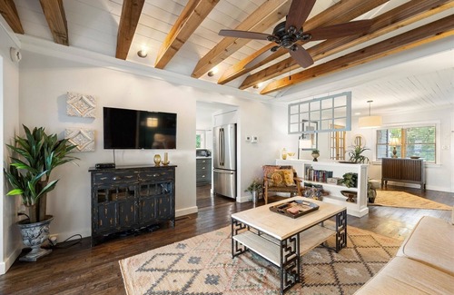 Lookout Mountain Casa | NEW!! Peach Bluff House | Hot Tub | Gorgeous Mtn Views!! | 3 Bed, 2 Bath