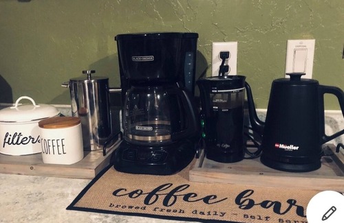 Fish Camp Casa | Acogedora cabaña Yosemite en los pinos, con bañera de hidromasaje.