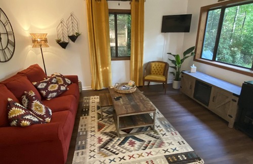 Highlands Apartamento | NEW Private suite in Highlands
