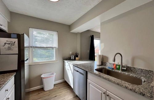 Middletown Apartamento | New remodeled 2 Bed apt Middletown Private Laundry