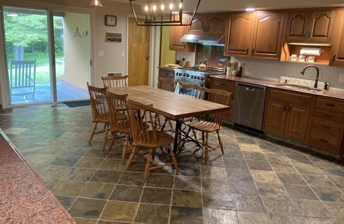 Whitingham Casa | New Rental! Fabulous, Spacious Mountain Family Retreat on 13 Acres