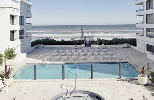 New Smyrna Beach Condominio | #New Smyrna Beach #Pet Friendly Luxury Spacious #Oceanfront Condo