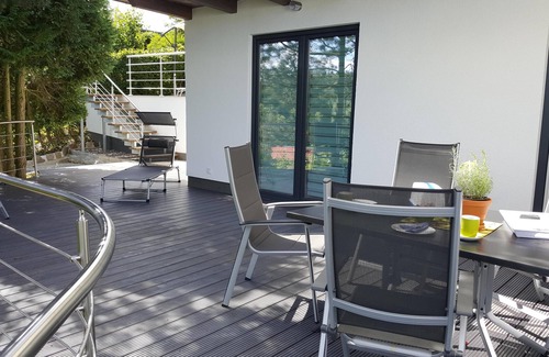 Klein Nemerow Casa | Nueva y espaciosa casa de vacaciones en el lago Tollensesee, de forma gratuita. Internet inalámbrico