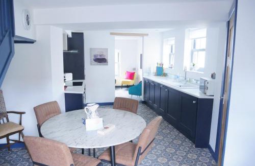 Holt Casa | New street Luxury town house in the centre of Holt with free PARKING for one car
