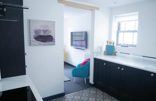Holt Casa | New street Luxury town house in the centre of Holt with free PARKING for one car