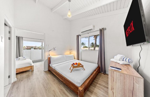 Opal Villa | NEW Stunning 5BR Tropical Oasis by Bocobay