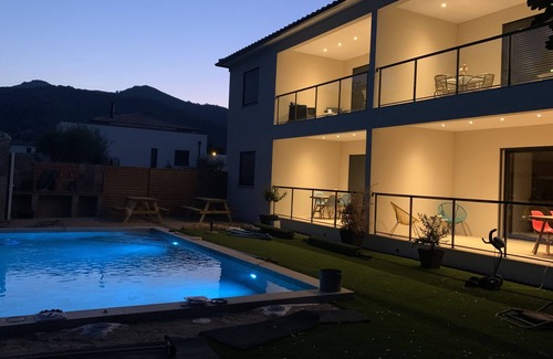 Arena Apartamento | New T3 apartment with swimming pool a few minutes from the beaches and the mountains