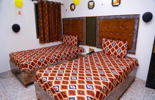 Lahore Hotel | New Taj Family Hotel