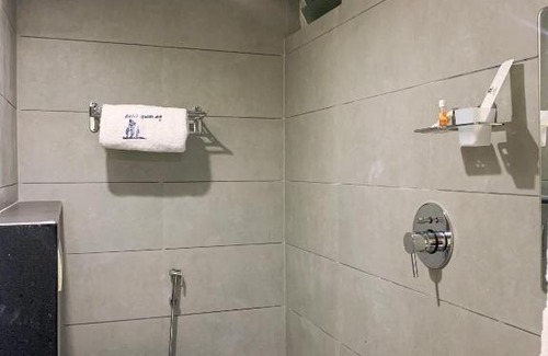 Dharapuram Hotel | New Thai Residency