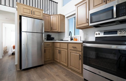 Valle Casa | New Tiny Home on Private 1 Acre with Power, AC/Heat, Starlink Internet