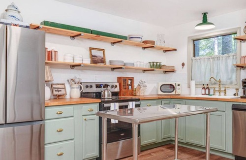 Dadeville Casa | NEW TO VRBO 3 MIN TO LAKE MARTIN ON AUBURN SIDE STILLWATERS GATED GOLF MARINA