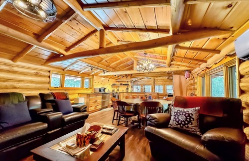 Free Soil Cabina | New to VRBO: Beautifully renovated genuine log cabin 2Bed 1bath on Sable River