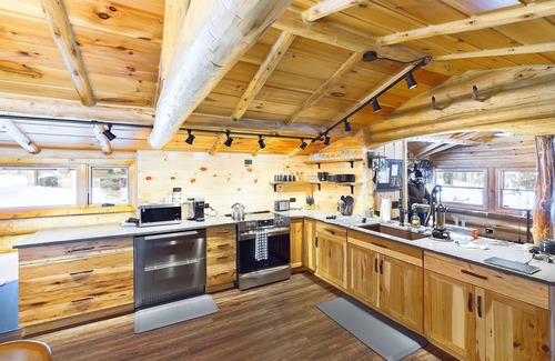 Free Soil Cabina | New to VRBO: Beautifully renovated genuine log cabin 2Bed 1bath on Sable River