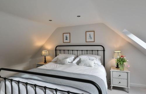 North Buckland Casa | *New* Tranquil Countryside Luxury Barn Conversion