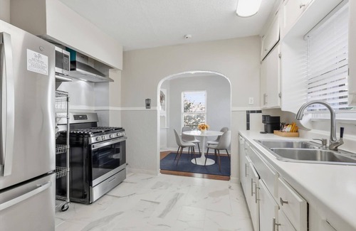 Park Cities Casa | New! University Park | SMU Campus 1 block2nd FL