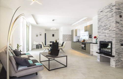 Strmac Villa | Villa nueva Dina - discapacitado amigable
